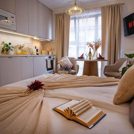 The Bakery N405, Gym & Netflix 아파트 *